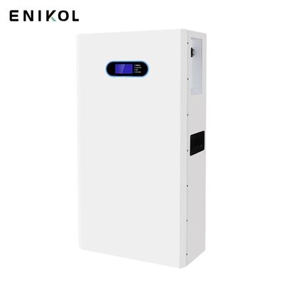 Batteria al litio ricaricabile 51.2V 200AH Batteria LiFePo4 montata a parete con LCD