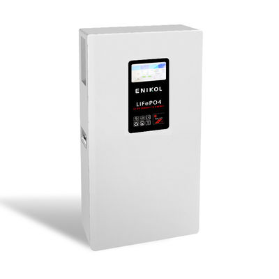 Schermo tattile 15KWH Potenza Muro montato 51.2V 300AH Batteria LiFePo4 Acciaio bianco verniciato